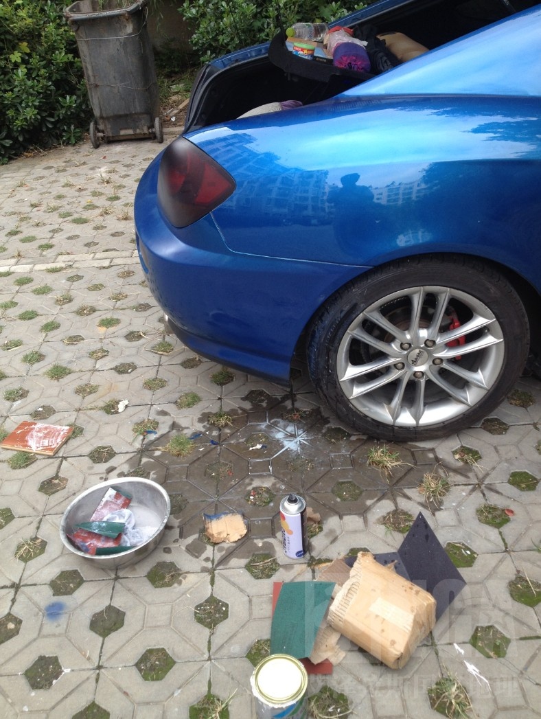 [久病成医][林师傅附体]车在小区里刮了一下,实