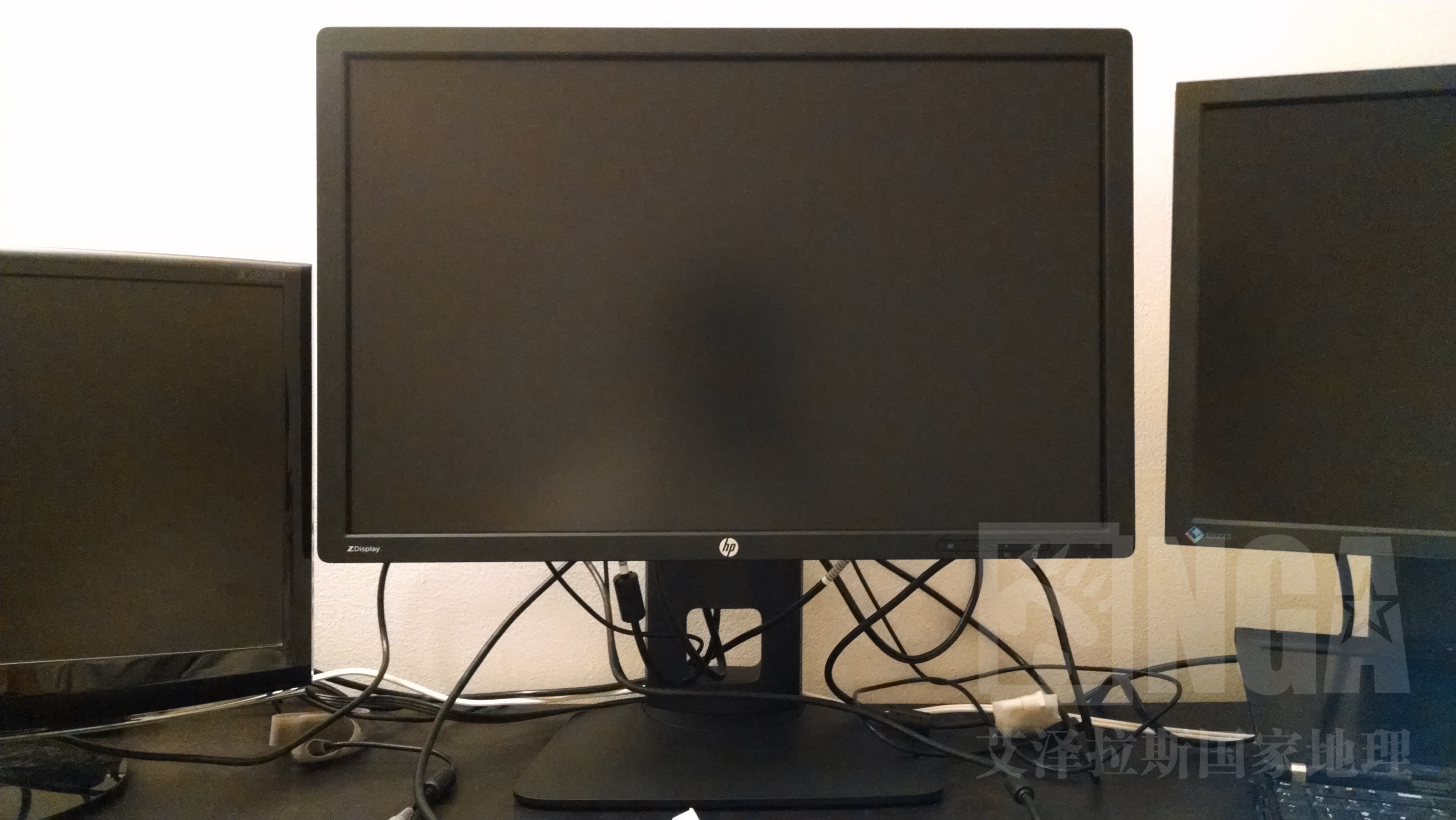 作业贴hpz24i显示器简易开箱24寸ips非pwm1610的一个好选择