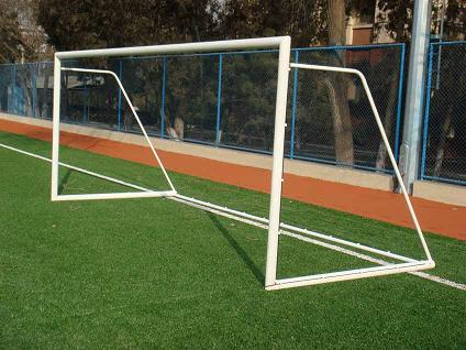 [其他] 正在进行的国际冠军杯,名字好牛逼啊.可是,居然用这种球门? 没