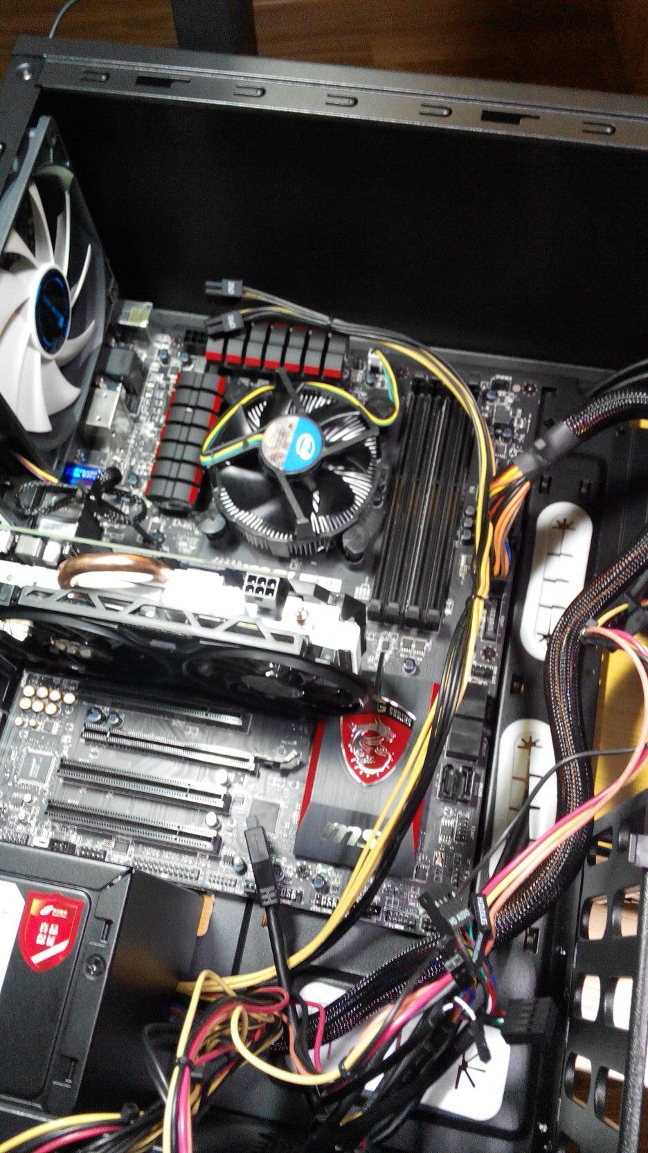 这个插jpwr2插口那里够不着咋办