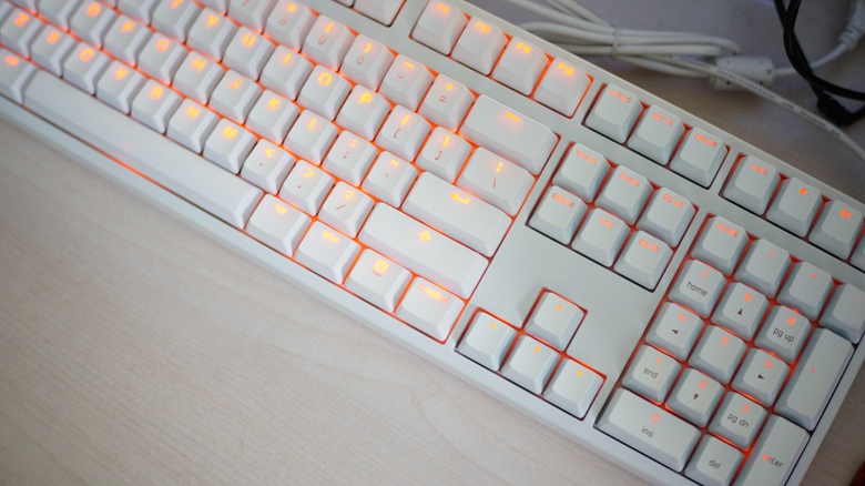 作业贴牛奶般体验键谈坊kbtalkingone108橙光奶轴机械键盘开箱高清50p