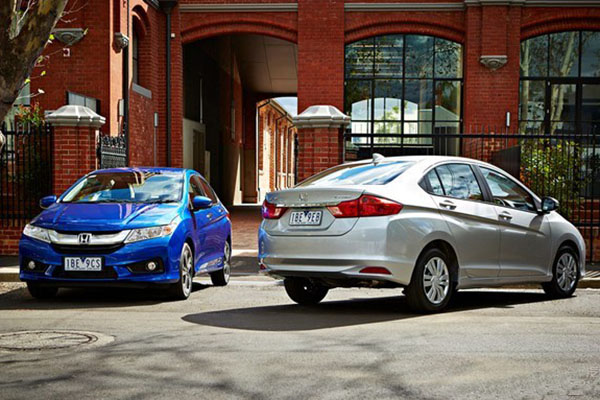 新版本的三厢飞度锋范15直喷cvt变速箱会成为最好的经济型小型三厢车