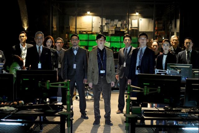 首先,就像目前可以看到的所有评价一样,如果硬要为《赤道》