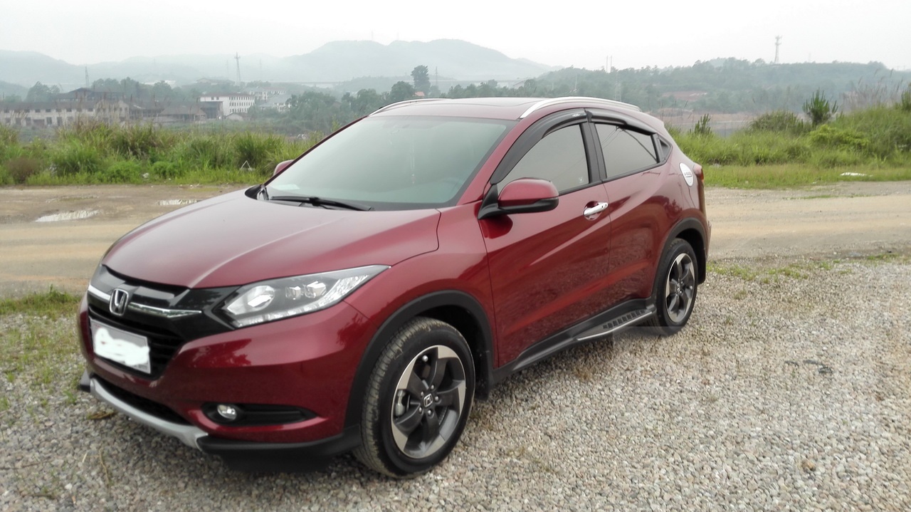 8自豪红色缤智,发个作业……补了几张内部照片