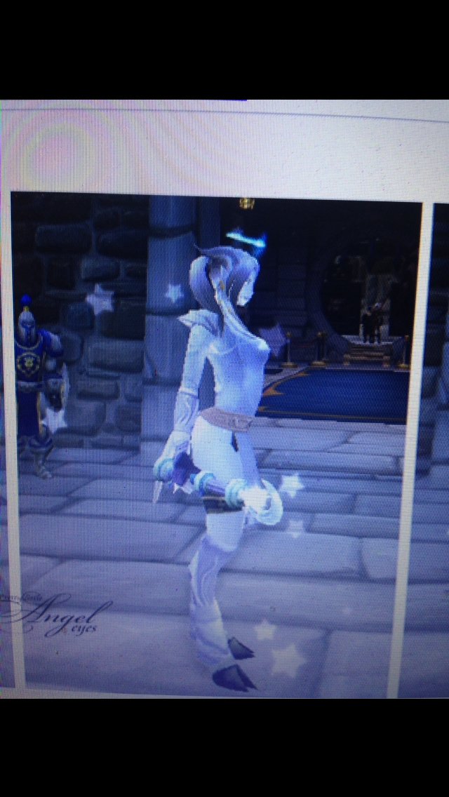 布甲布甲找了很久的白色布甲幻化主要是手套和裤子鞋子尤其是鞋子请