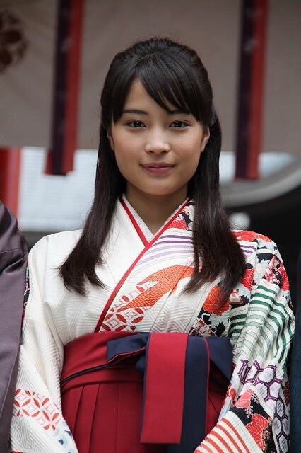 搬运花牌情缘真人电影版定妆照上映时间公开