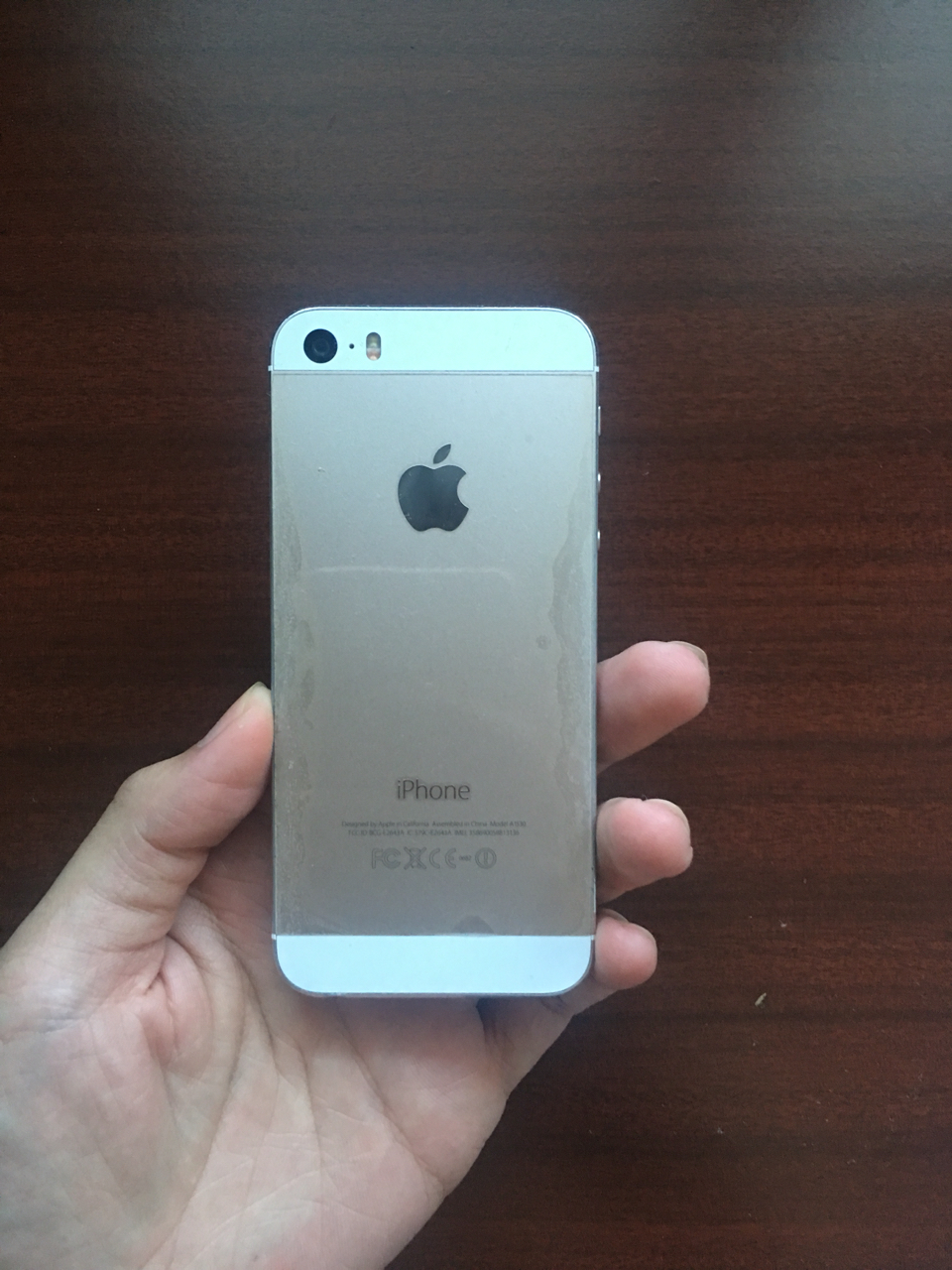 [手机平板] 出自用港版iphone5s一台,金色16g 1200