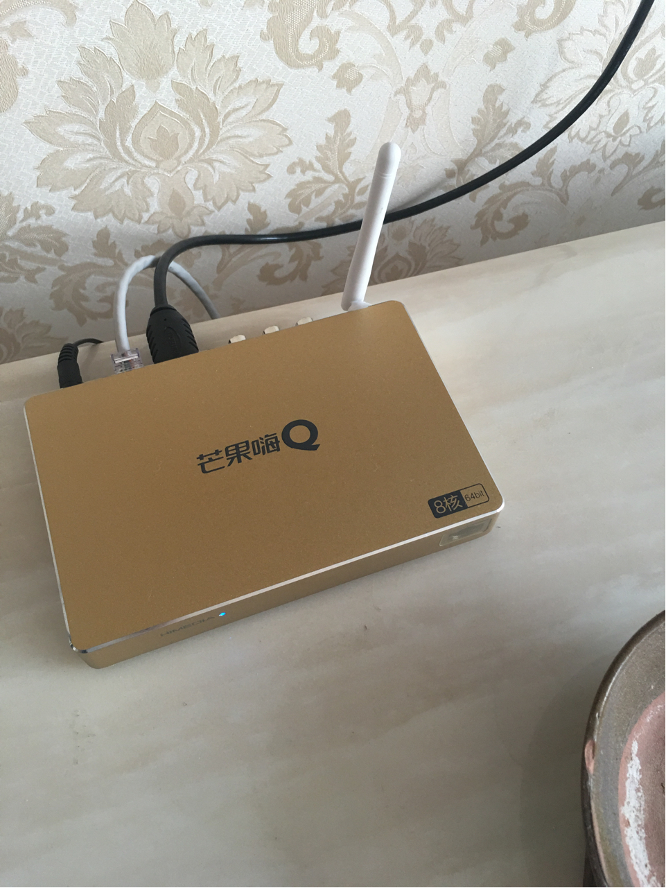 求助,海美迪h7连大法60w600b,有大黑边.