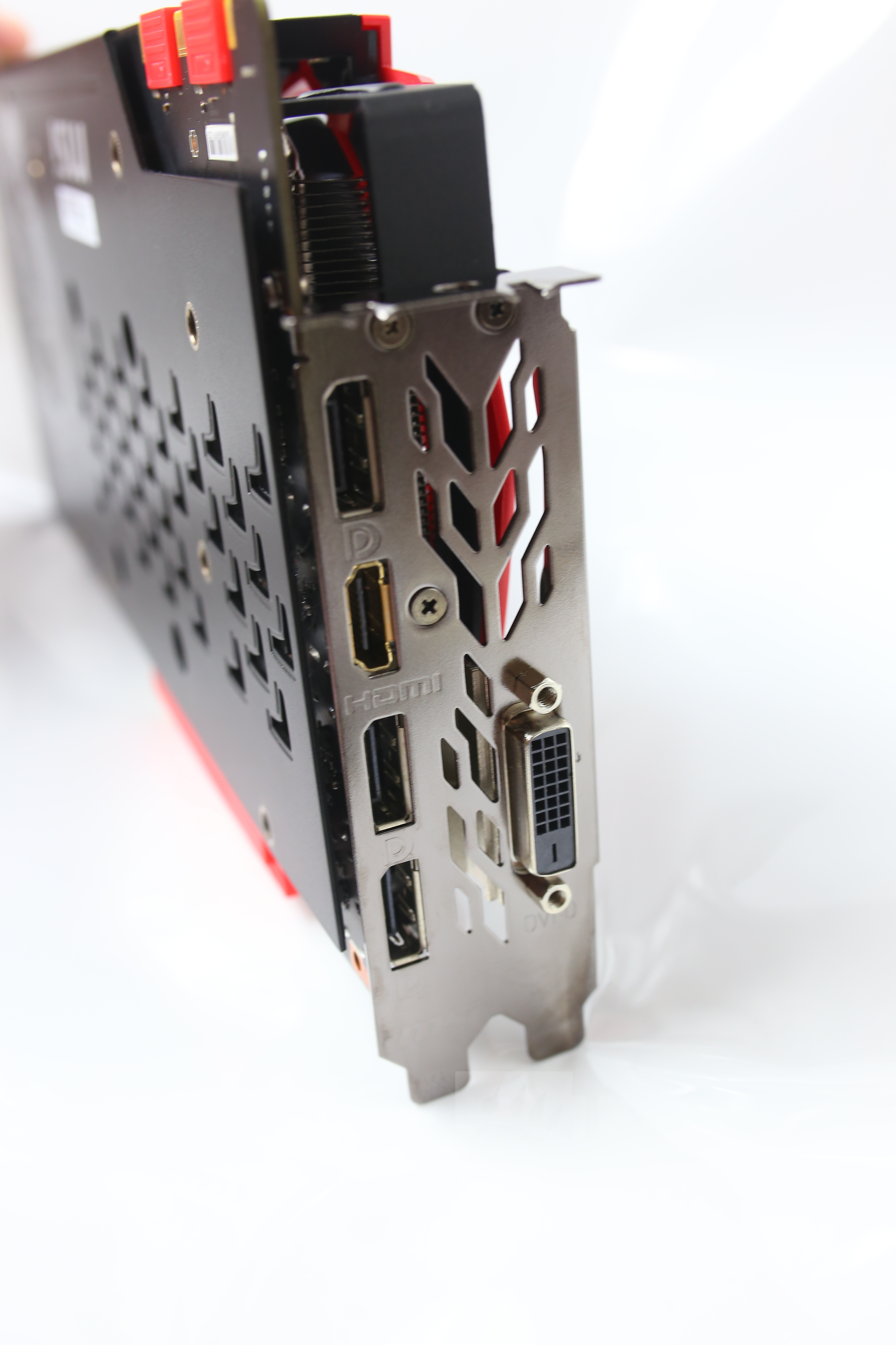 作业贴四年老机升显卡微星红龙1070开箱简测及守望屁股中的数据参考