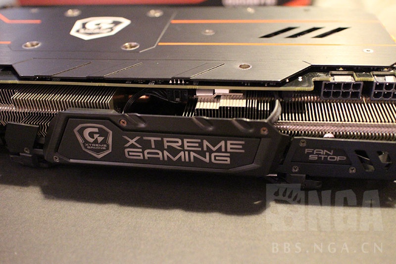 作业贴技嘉1070萤火虫开箱作业宝宝心里苦