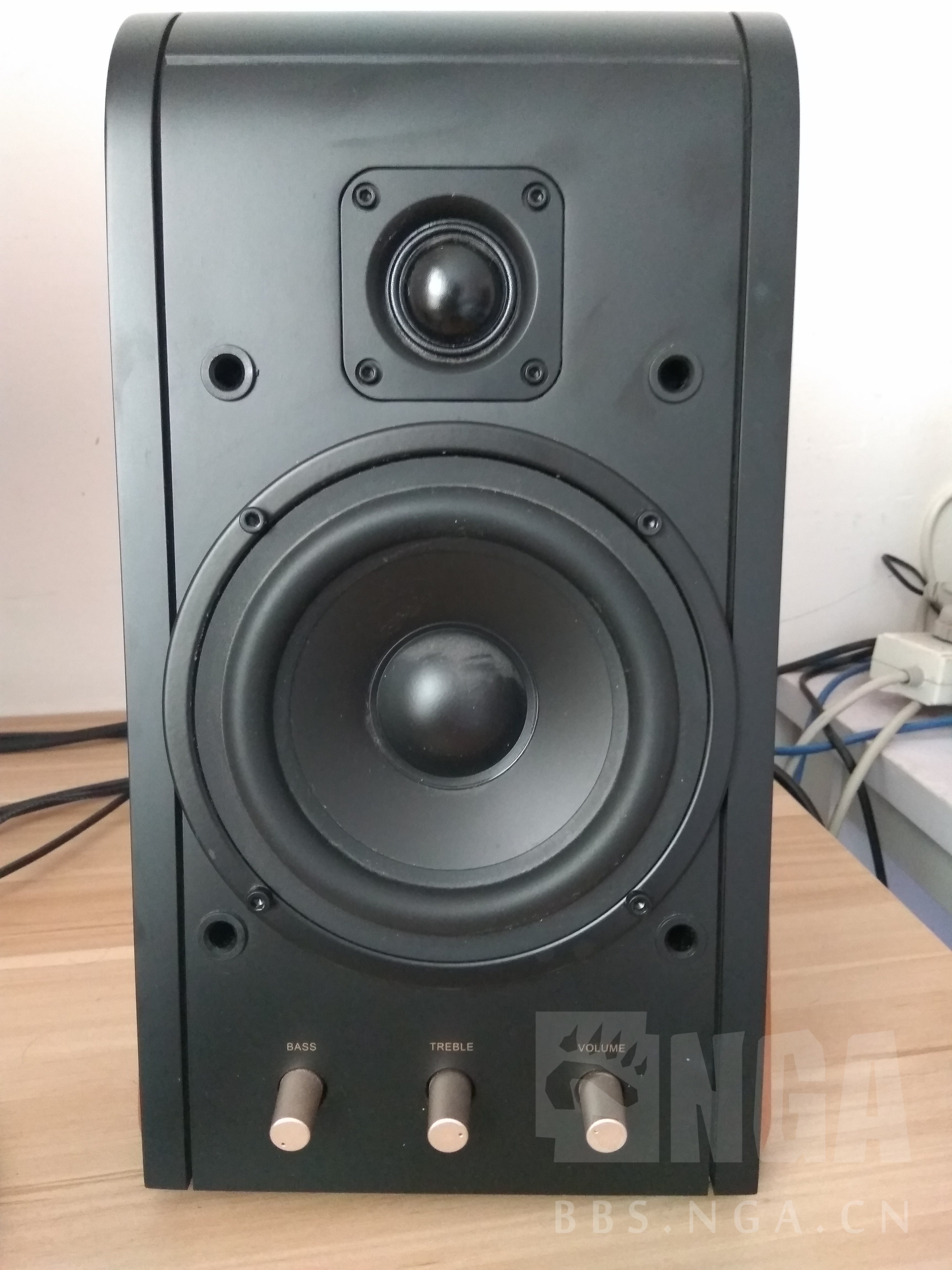 影像设备出惠威m200mk3音箱送耳机已出谢谢各位支持