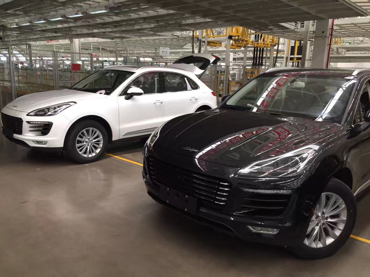 来看众泰新款卡宴