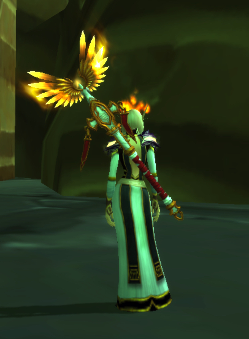 自用的血精灵牧师幻化肩膀有点不会搭配