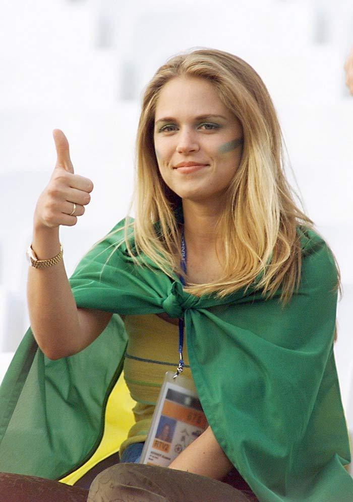 大罗:我要是有菲戈那么漂亮的老婆我就不浪了