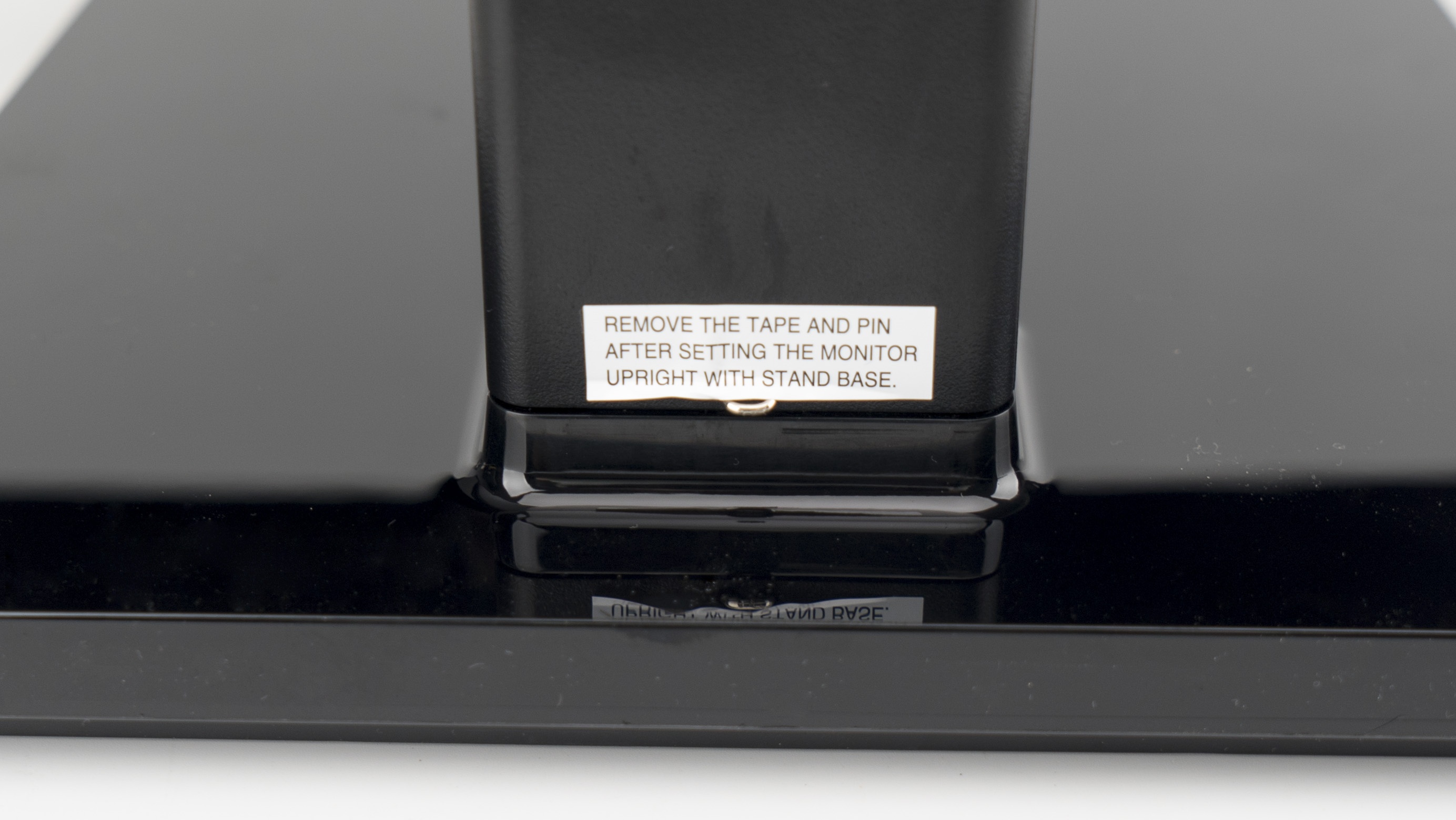 LG 24GM77-B 144Hz高刷新显示器评测。 NG