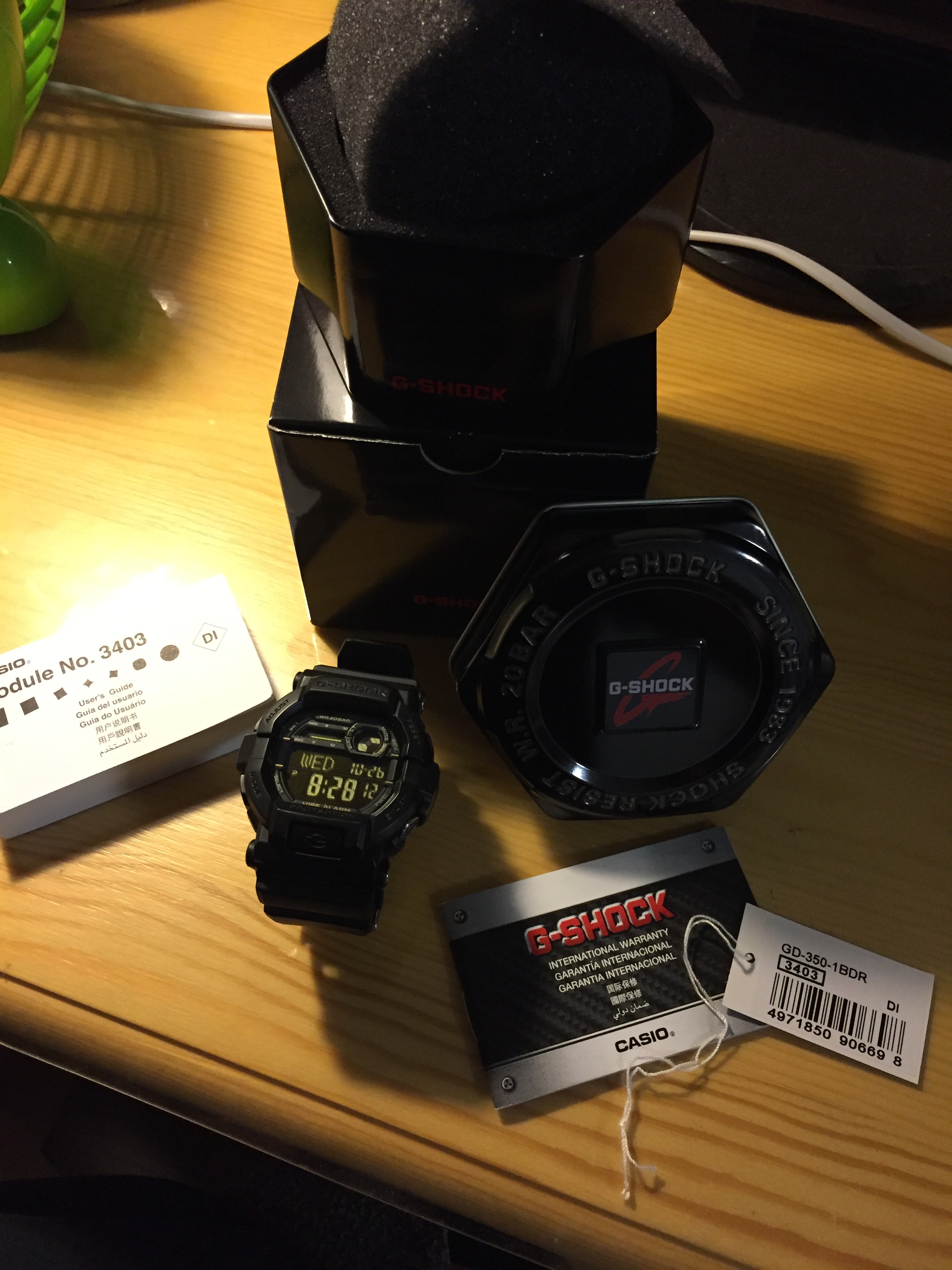 出一个卡西欧gshockgd350反显振动电子表