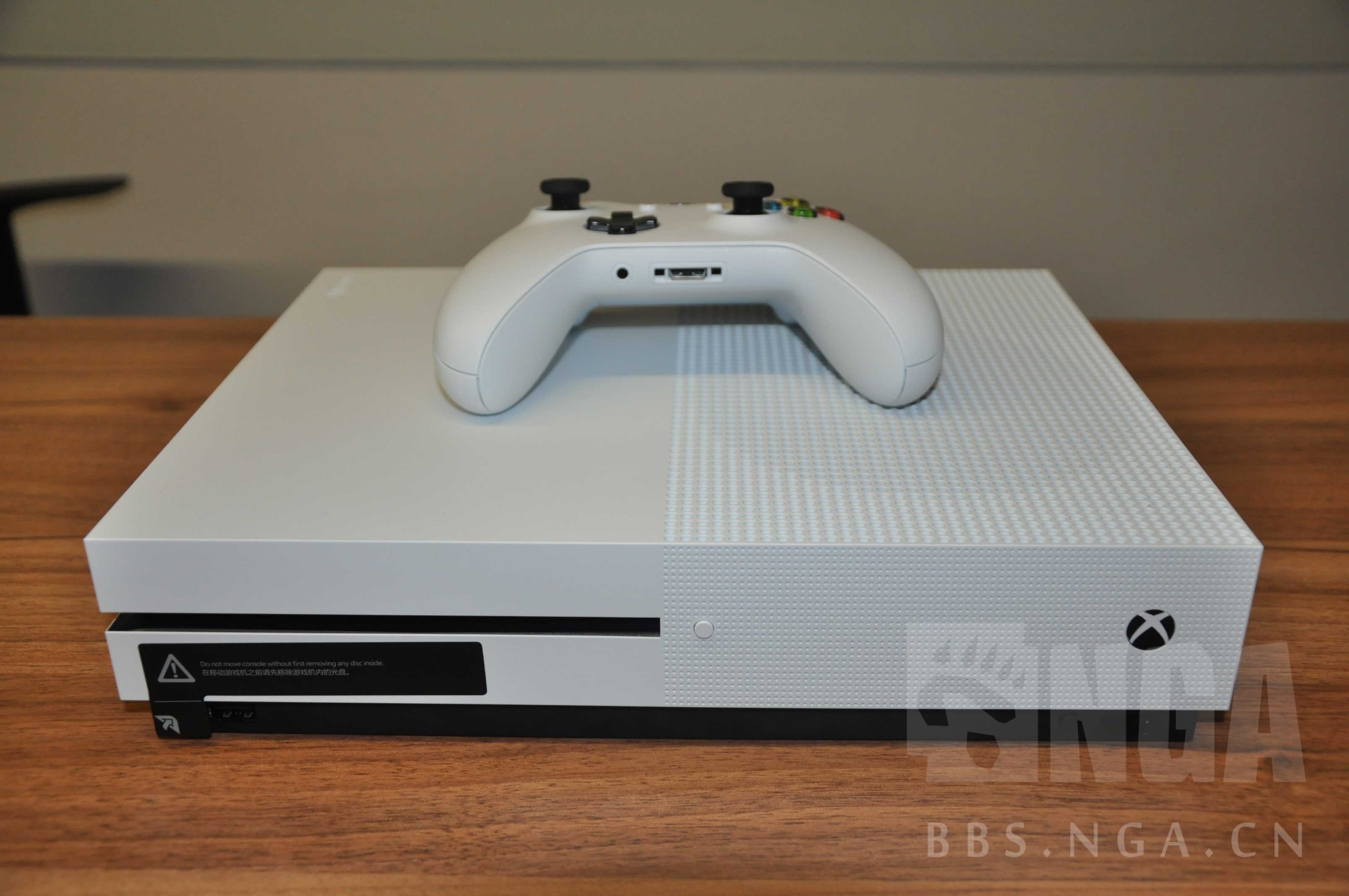 原创开箱报告xboxones更小更轻薄支持高清4k