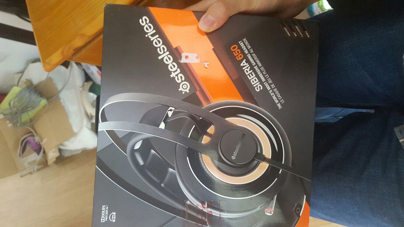 耳机音响赛睿西伯利亚650黑色