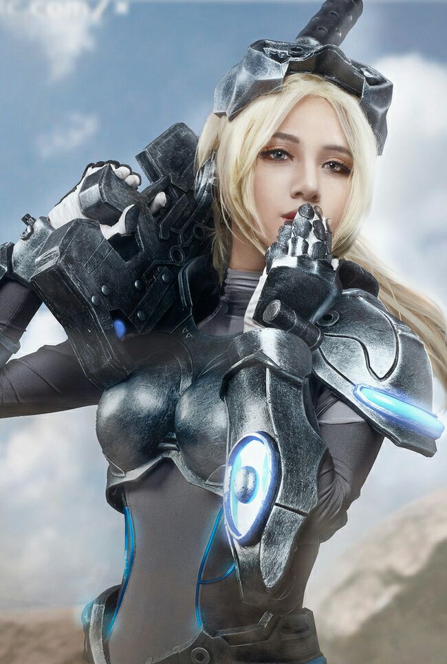 求草莓味诺娃的图片,以前在论坛里面看过,忘记右键了.