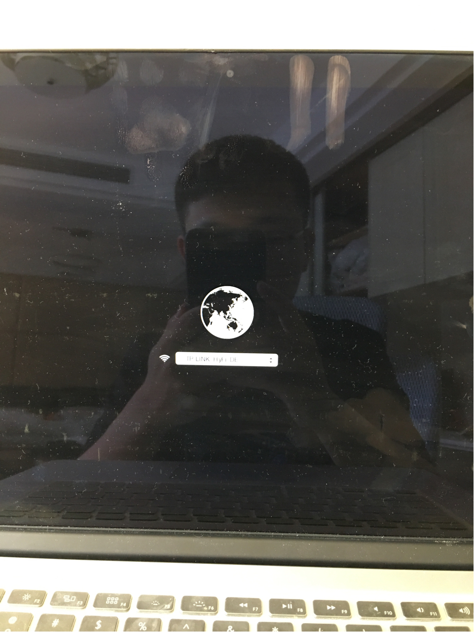 MacBook pro想恢复到OS系统。怎么出现个地