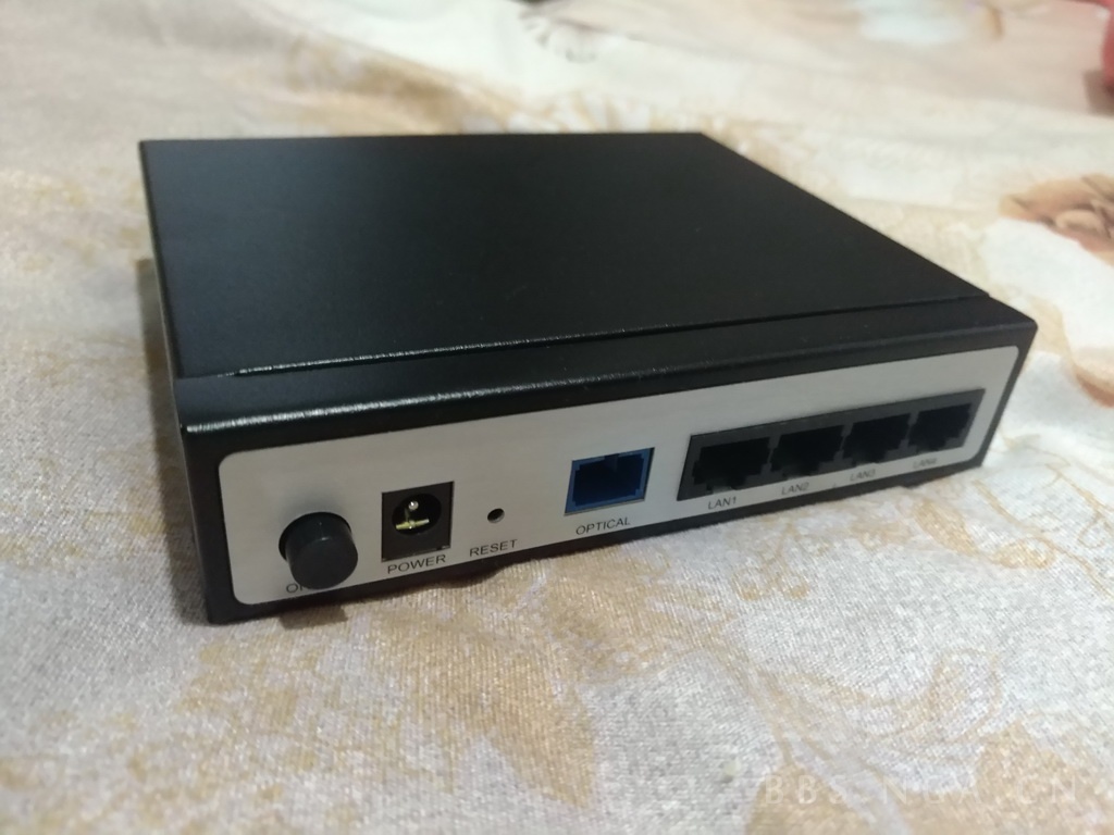 [已出] [电脑硬件] 出华为ma5671 企业版四口千兆光猫金属外壳