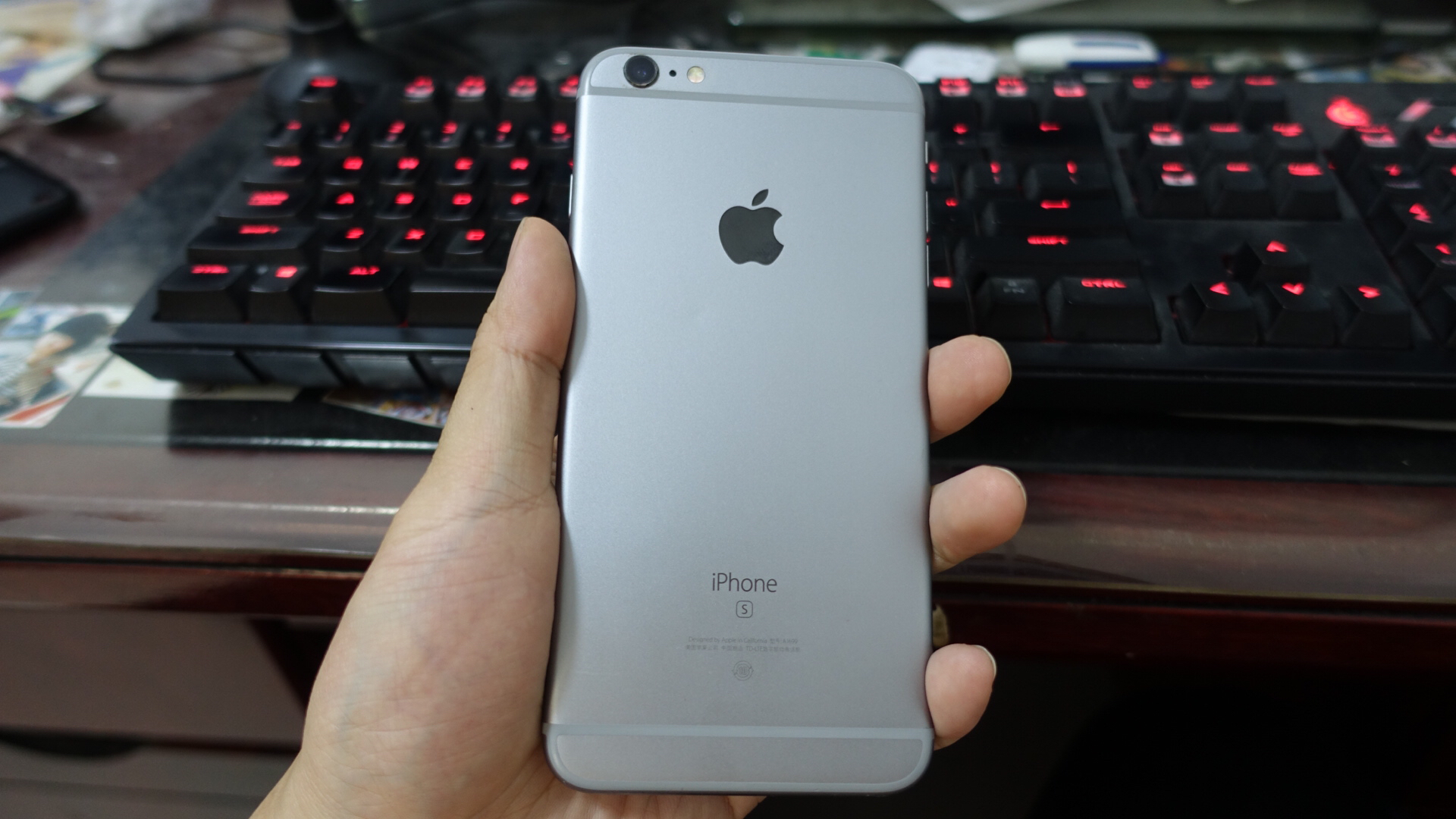 手机平板国行苹果6sp64g深空灰3200暂出