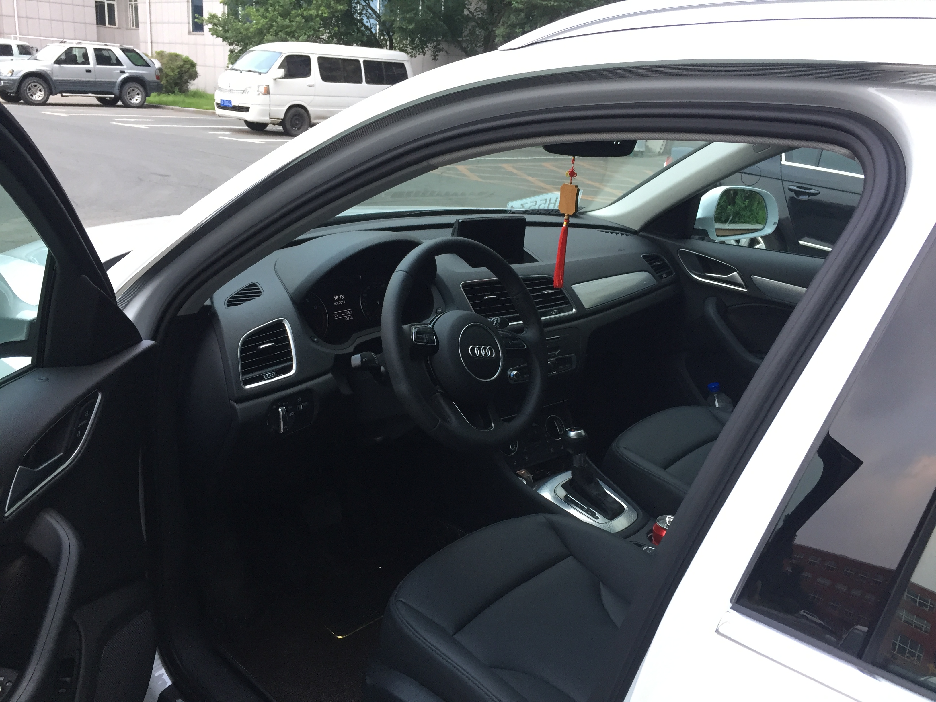 [车版专栏-提车作业] 强上bba之女人根本不懂车之奥迪扣3提车作业 70