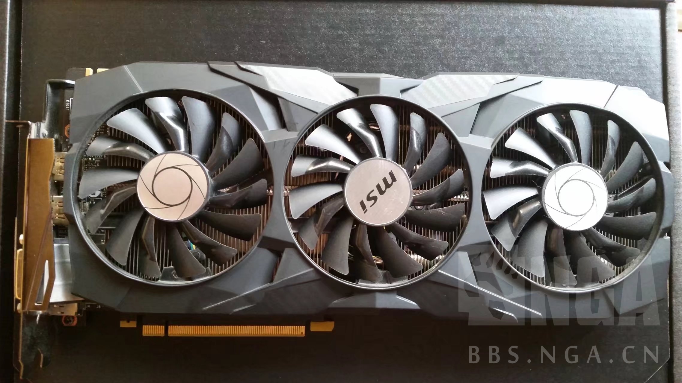 电脑硬件出一块微星1080tiduke暗黑龙爵