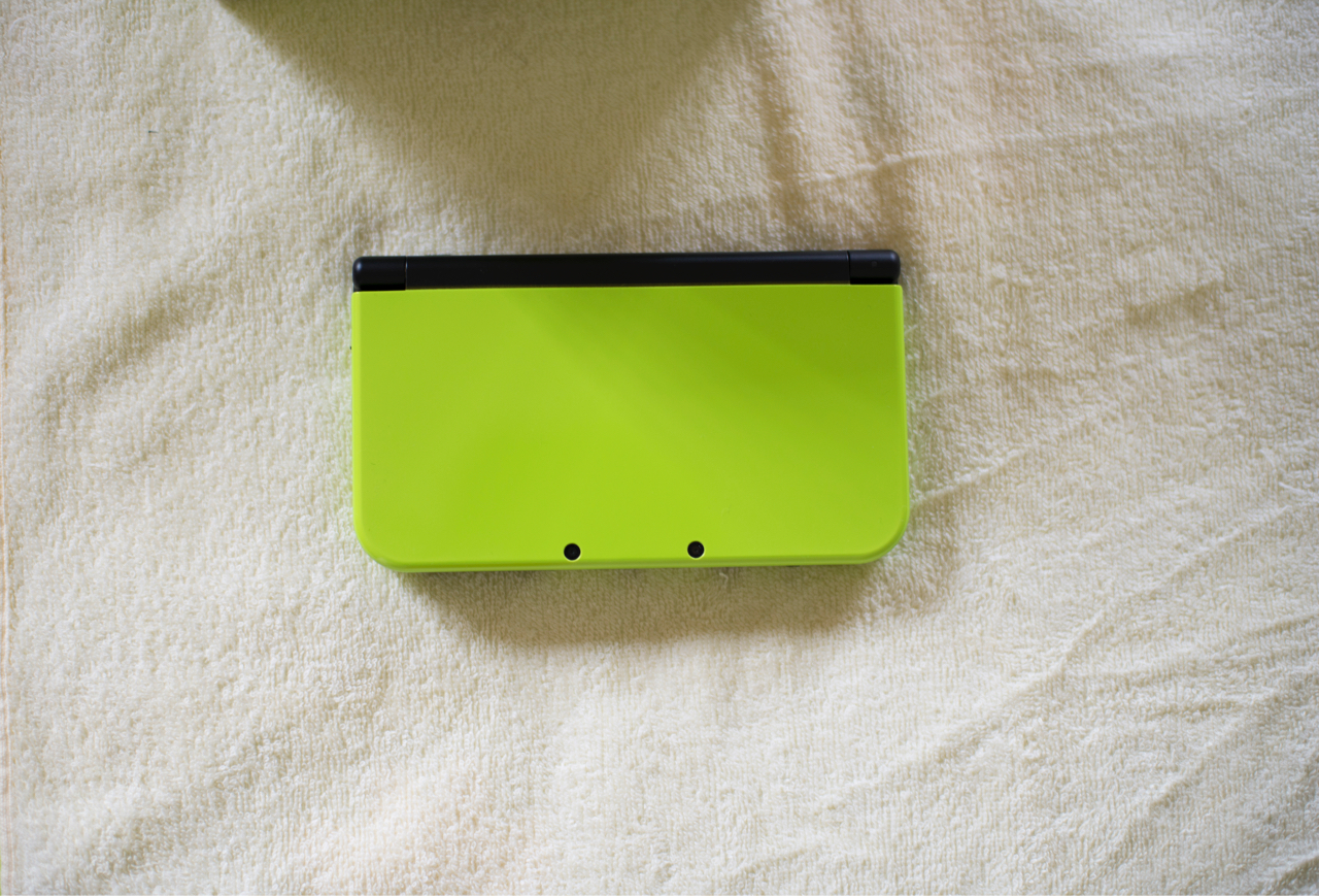 new3dsll黑绿色九五新已出