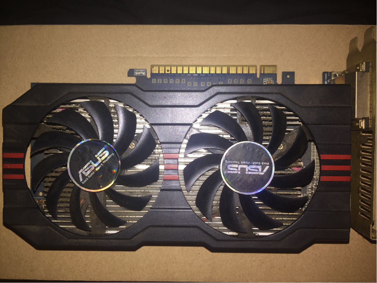 [电脑硬件]出!华硕gtx660(这次有图,可换ssd128)