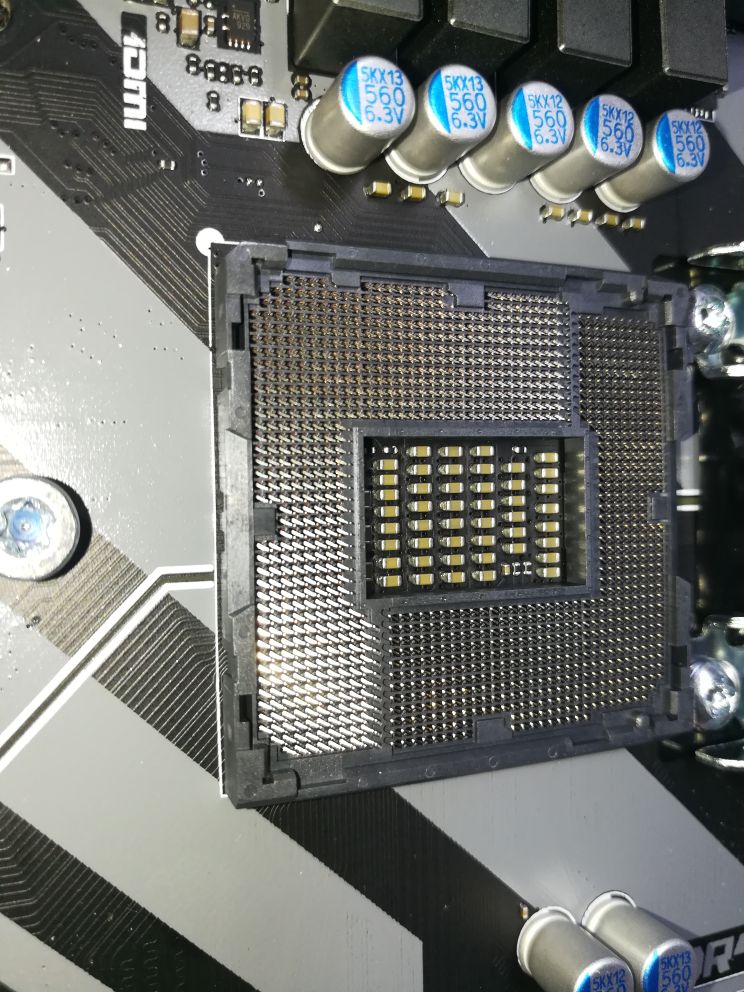 请教下b250主板的针脚应该是什么样子