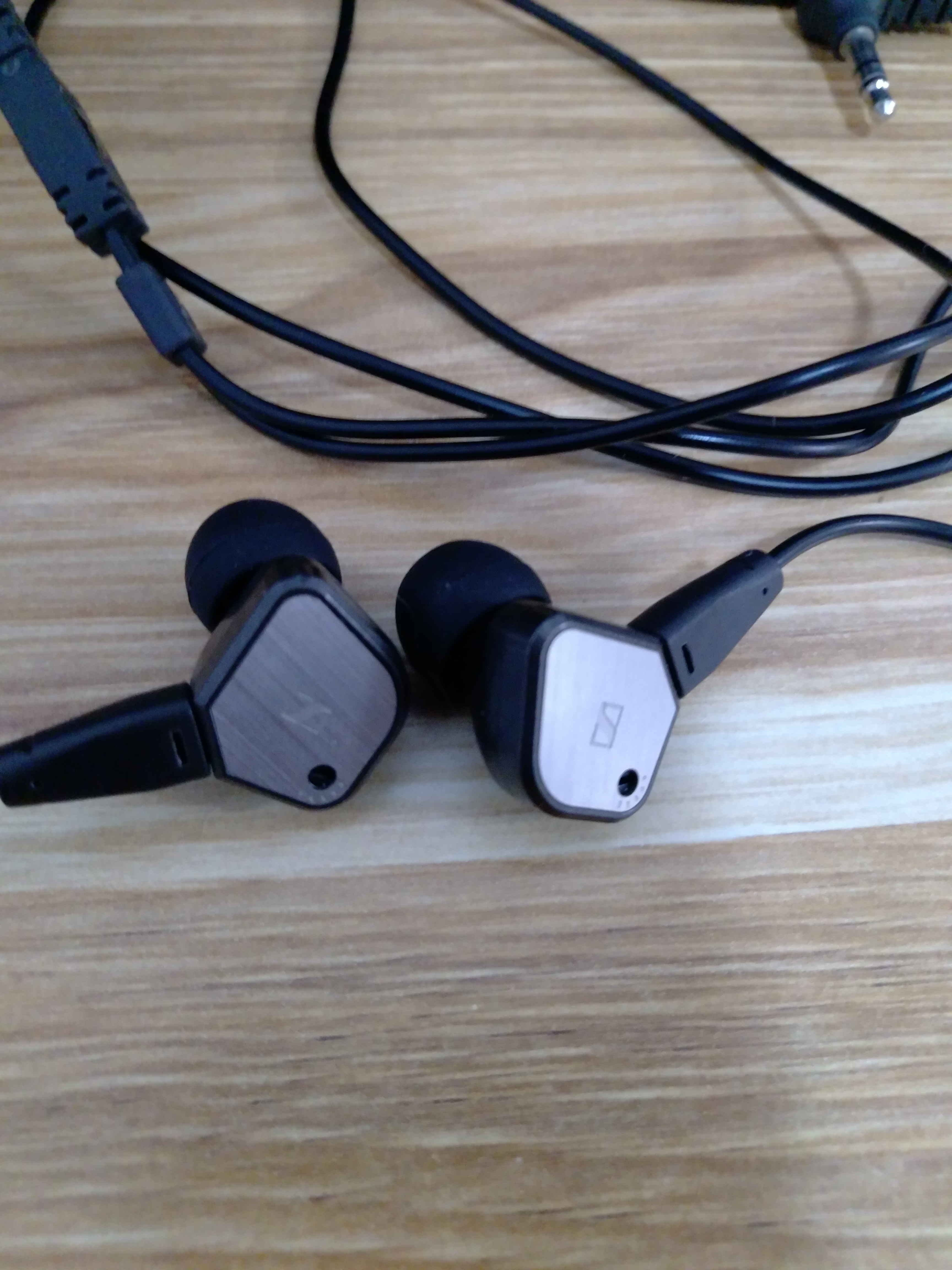 耳机音响森海塞尔ie80意亚正品有发票箱说配件齐950元包邮