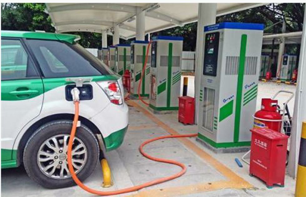 2040年全球电动汽车将达5亿辆但充电桩还存巨大缺口