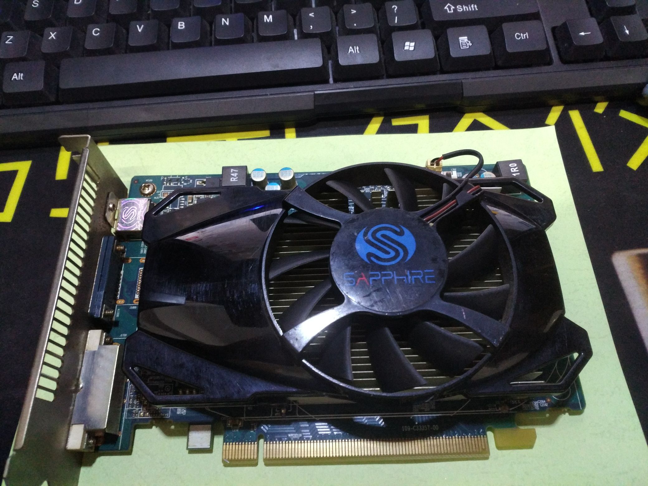 电脑硬件出个亮机显卡6670蓝宝石1g版本80包个邮