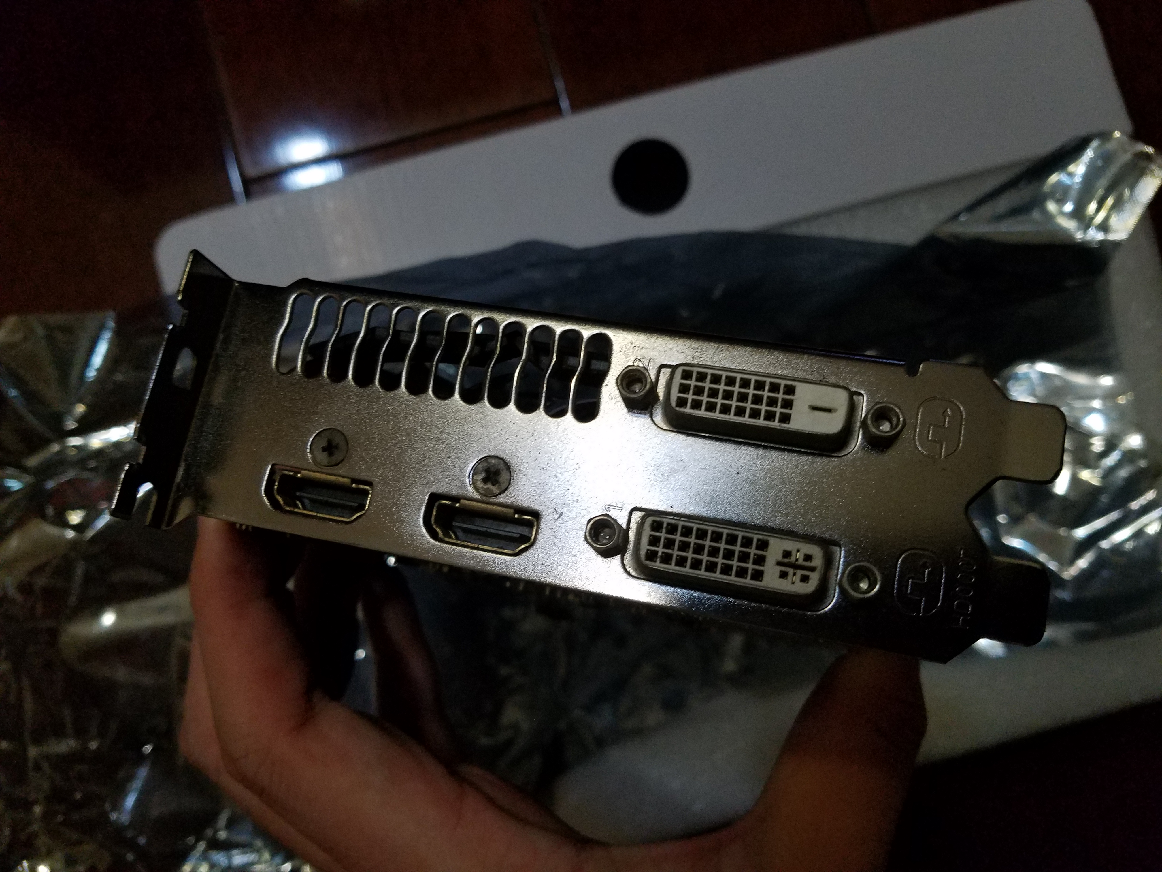 电脑硬件出技嘉gtx750ti