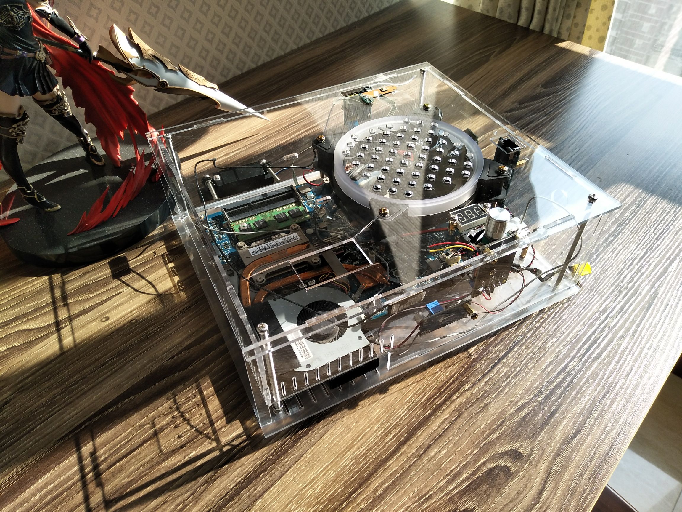 闲着没事把笔记本改成了台式机