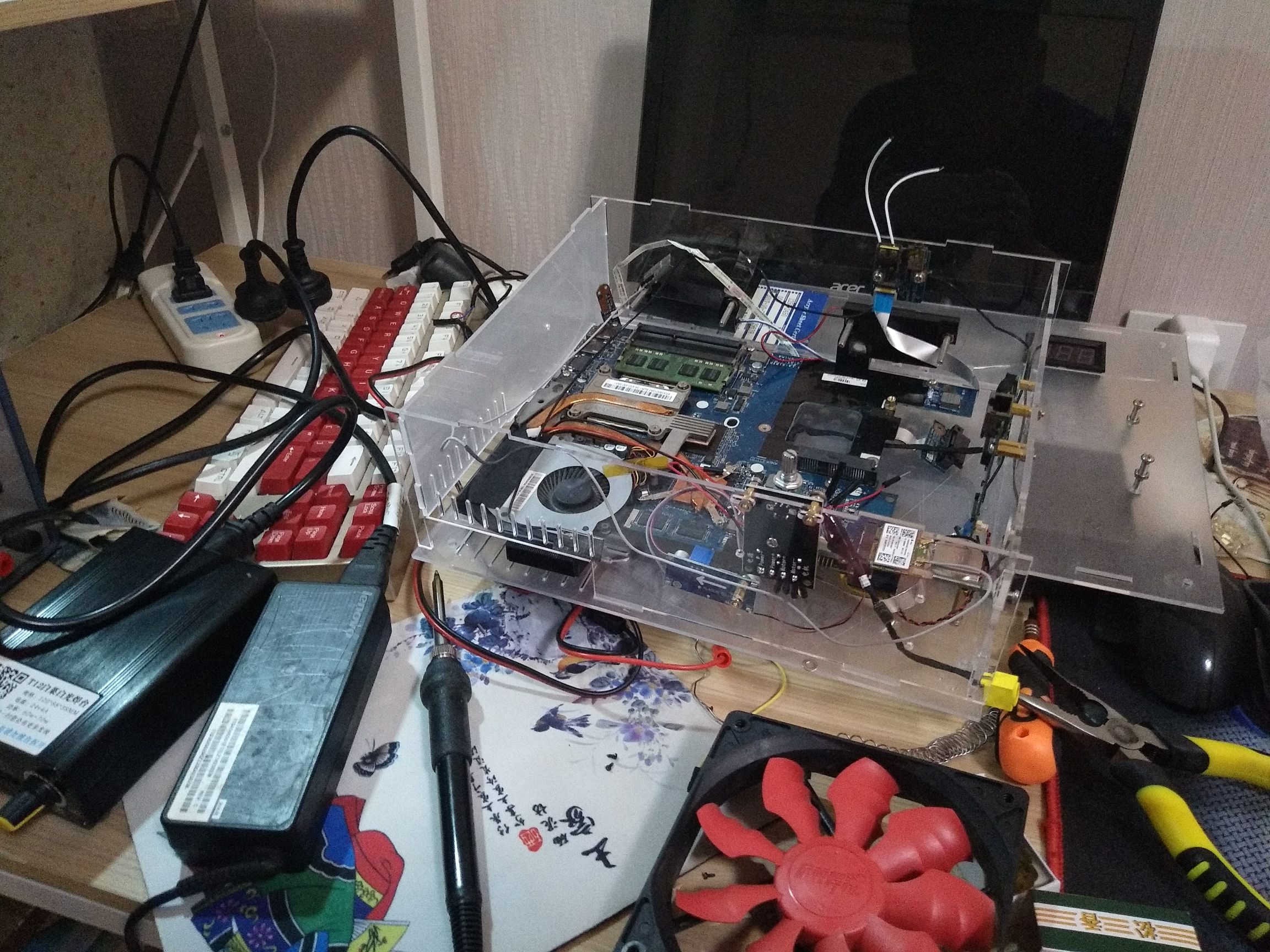 闲着没事把笔记本改成了台式机