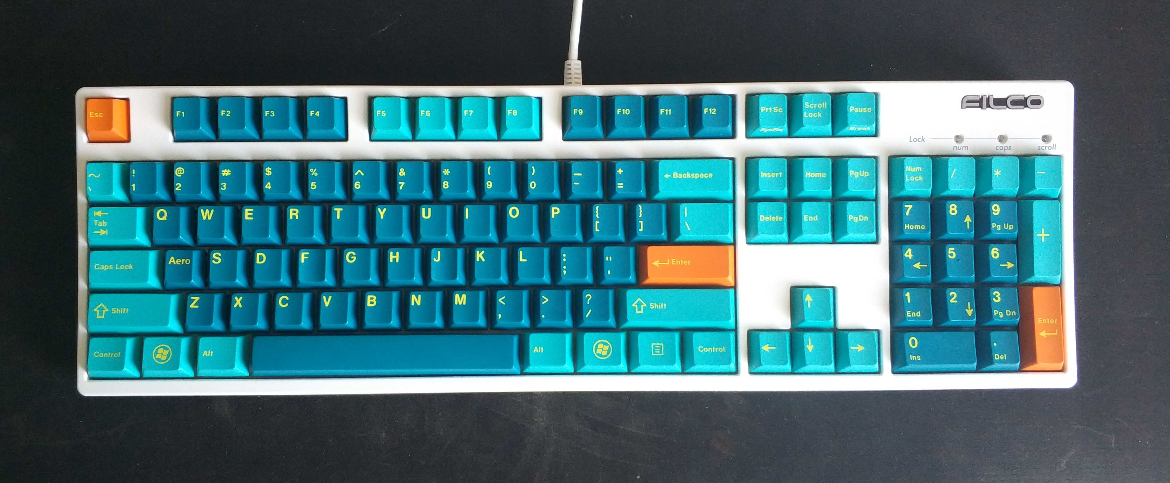 阿米洛樱花这款机械键盘在nga声望如何呢