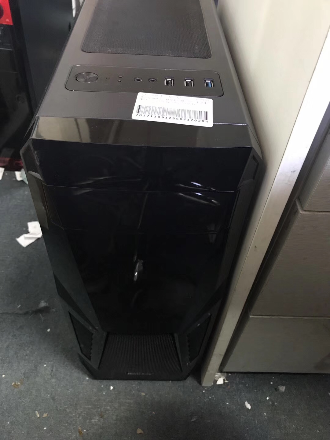 [电脑硬件]北京出一台吃鸡主机,价格3000 NGA