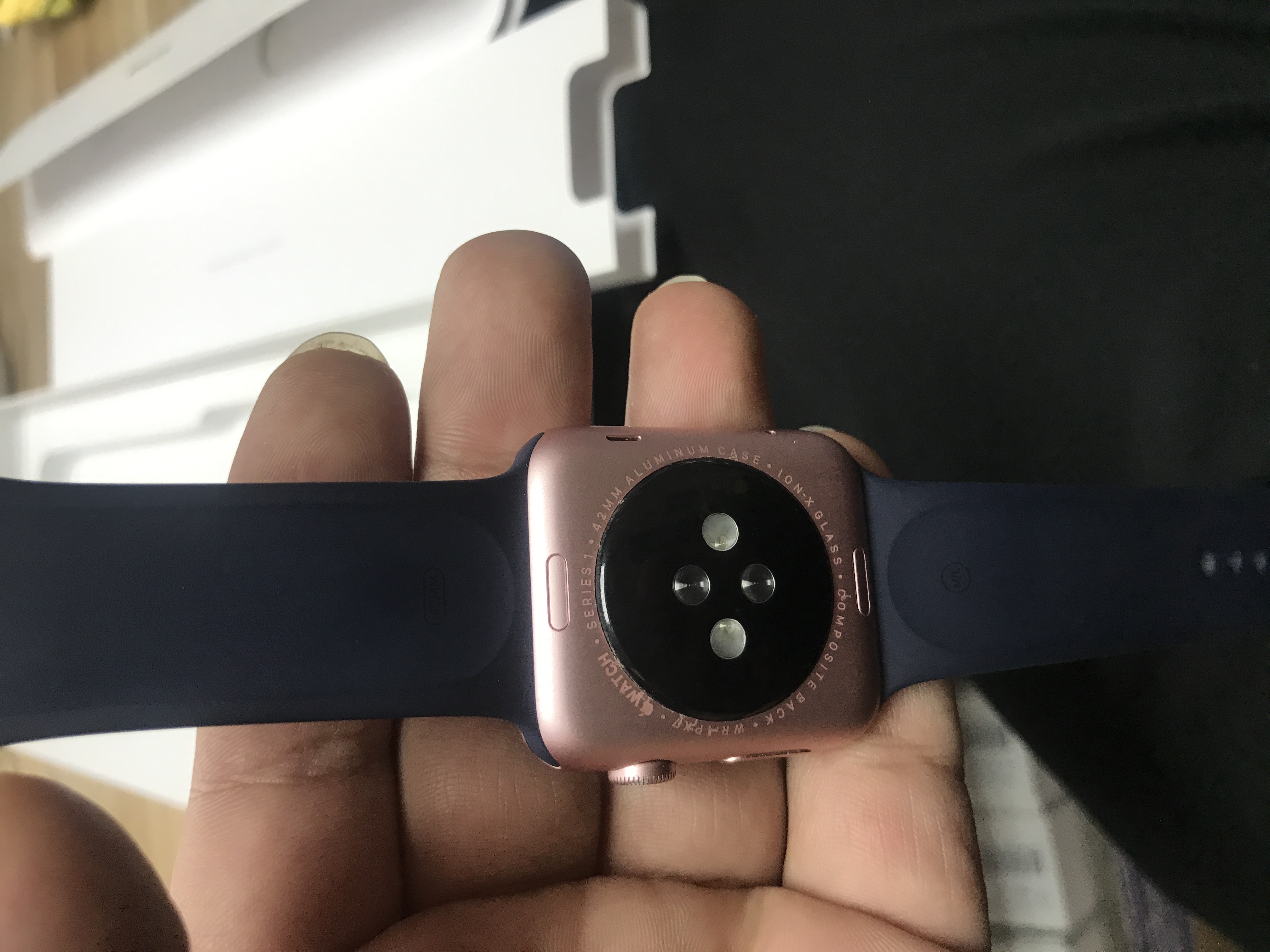 [穿戴设备]北京出apple watch 42mm s1.全套包装价格950