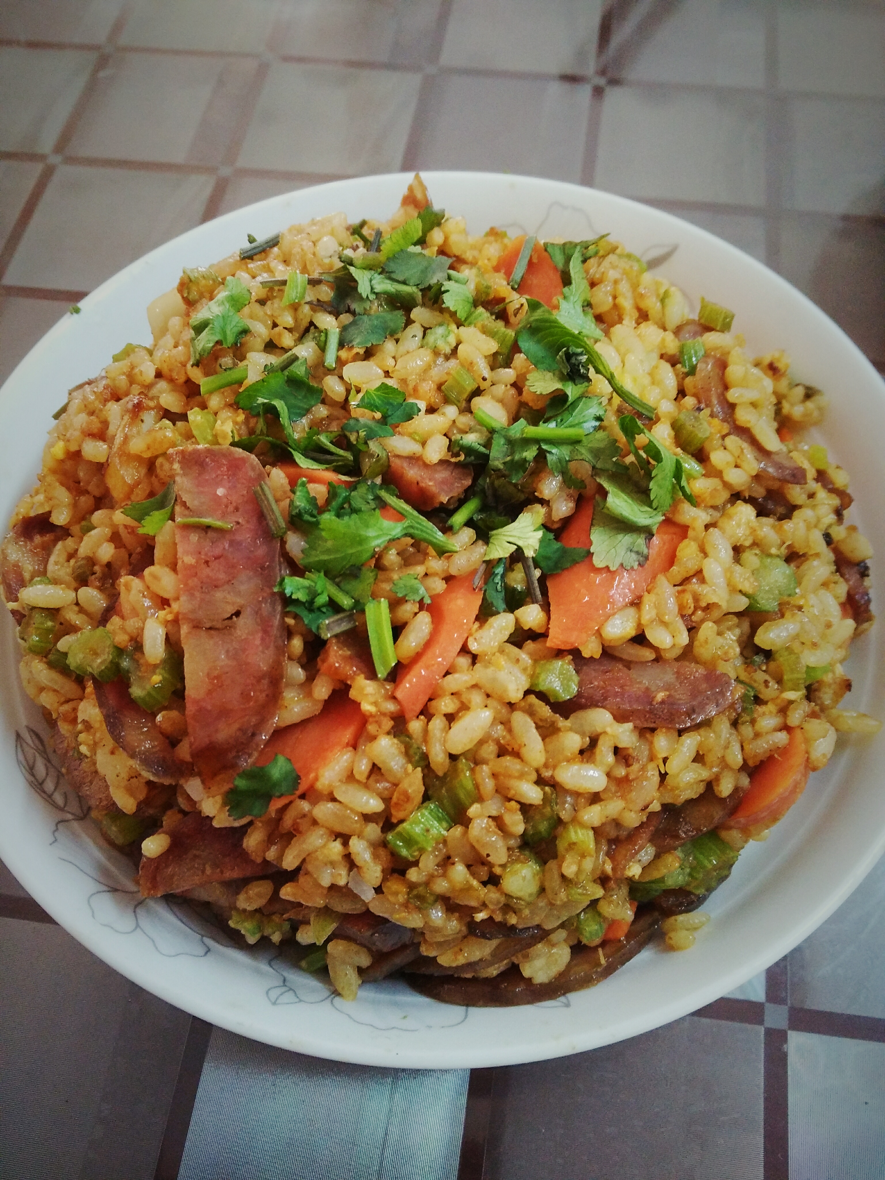 阿彻鲁斯黑锋小吃货火腿肠才是本体系列双肠炒饭