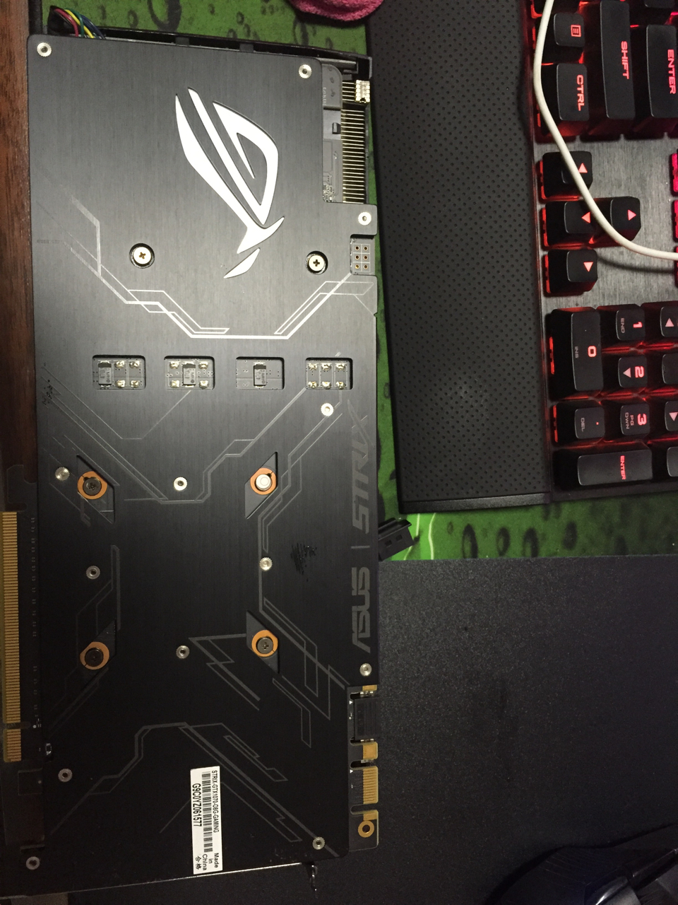 [电脑硬件][电脑硬件]猛禽1070 o8g自用卡,箱说齐全无发票