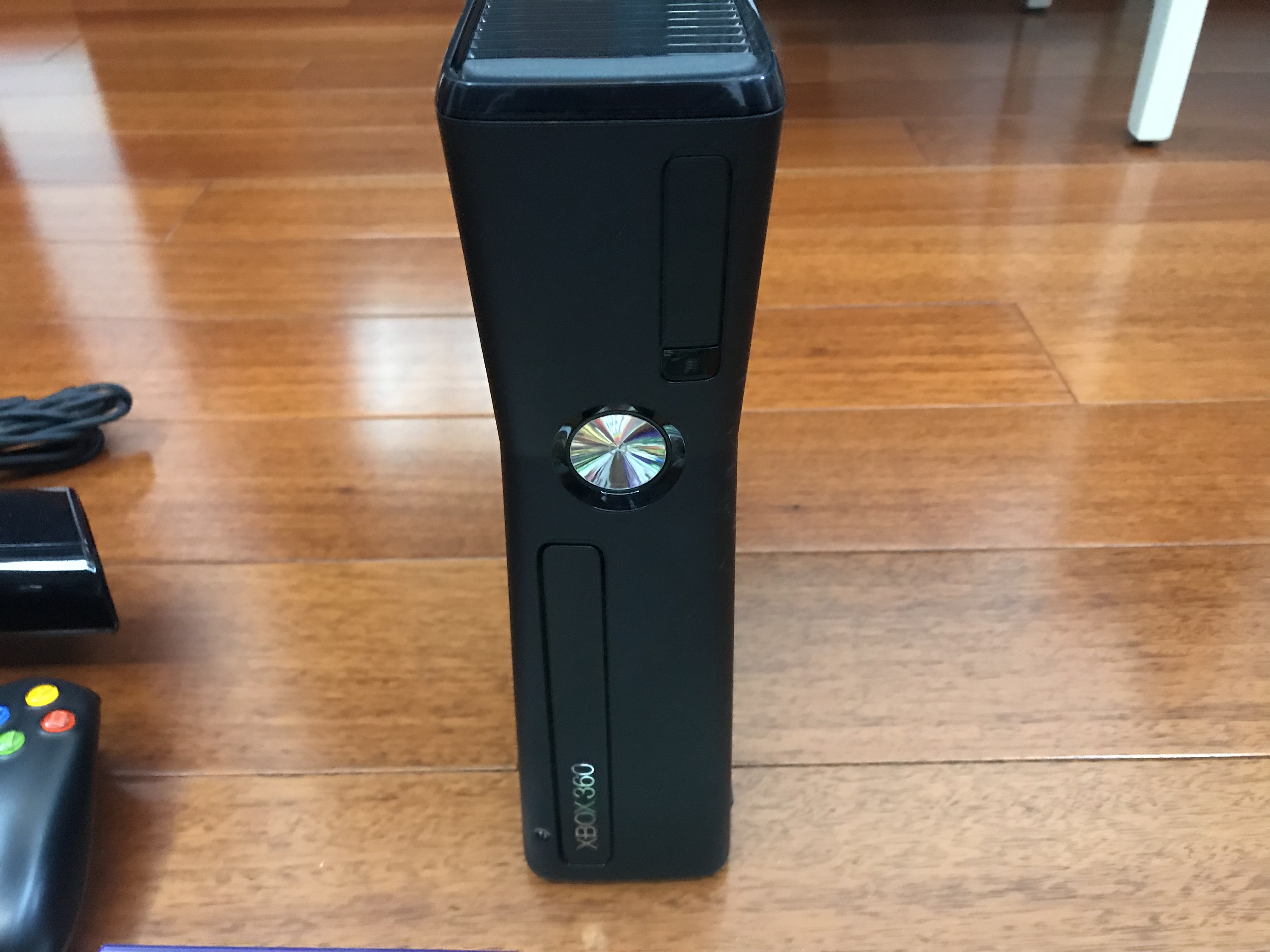 [电视游戏主机/掌机]xbox360slim,带肯奶1000元能出嘛