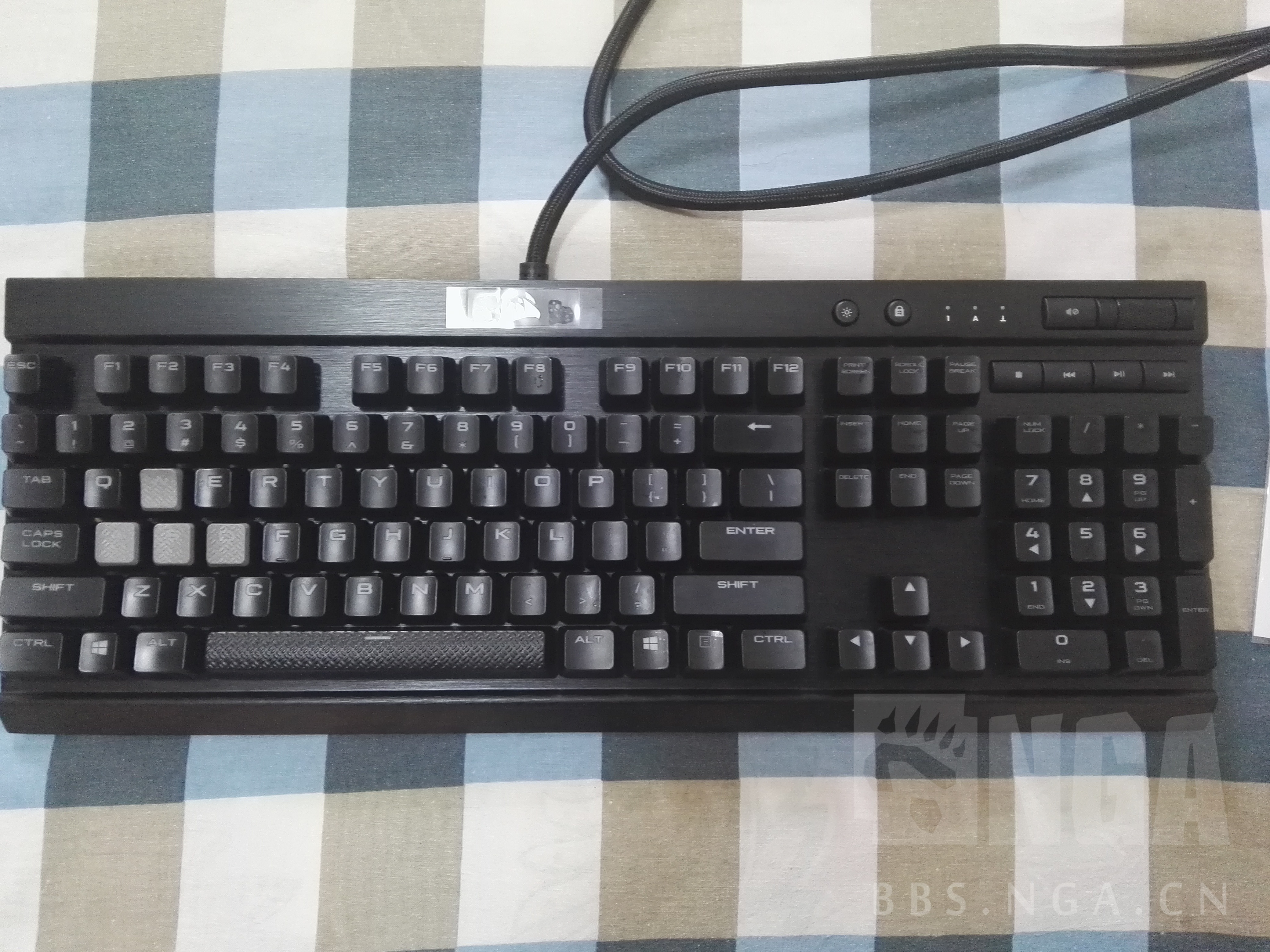 [电脑硬件]出美商海盗船k70红光红轴键盘 600到付不包