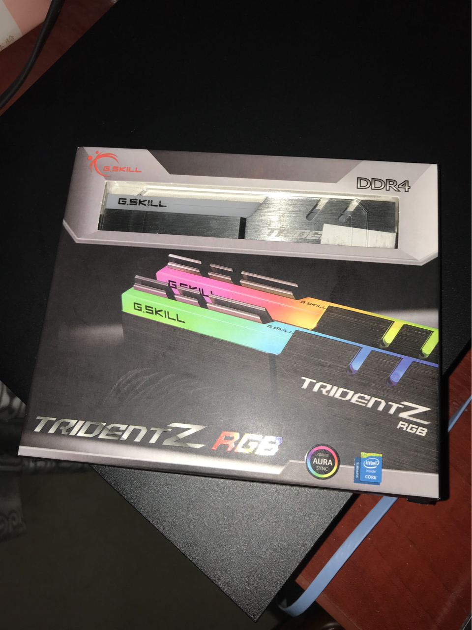 电脑硬件出c153000的幻光戟和贼船红光灯条