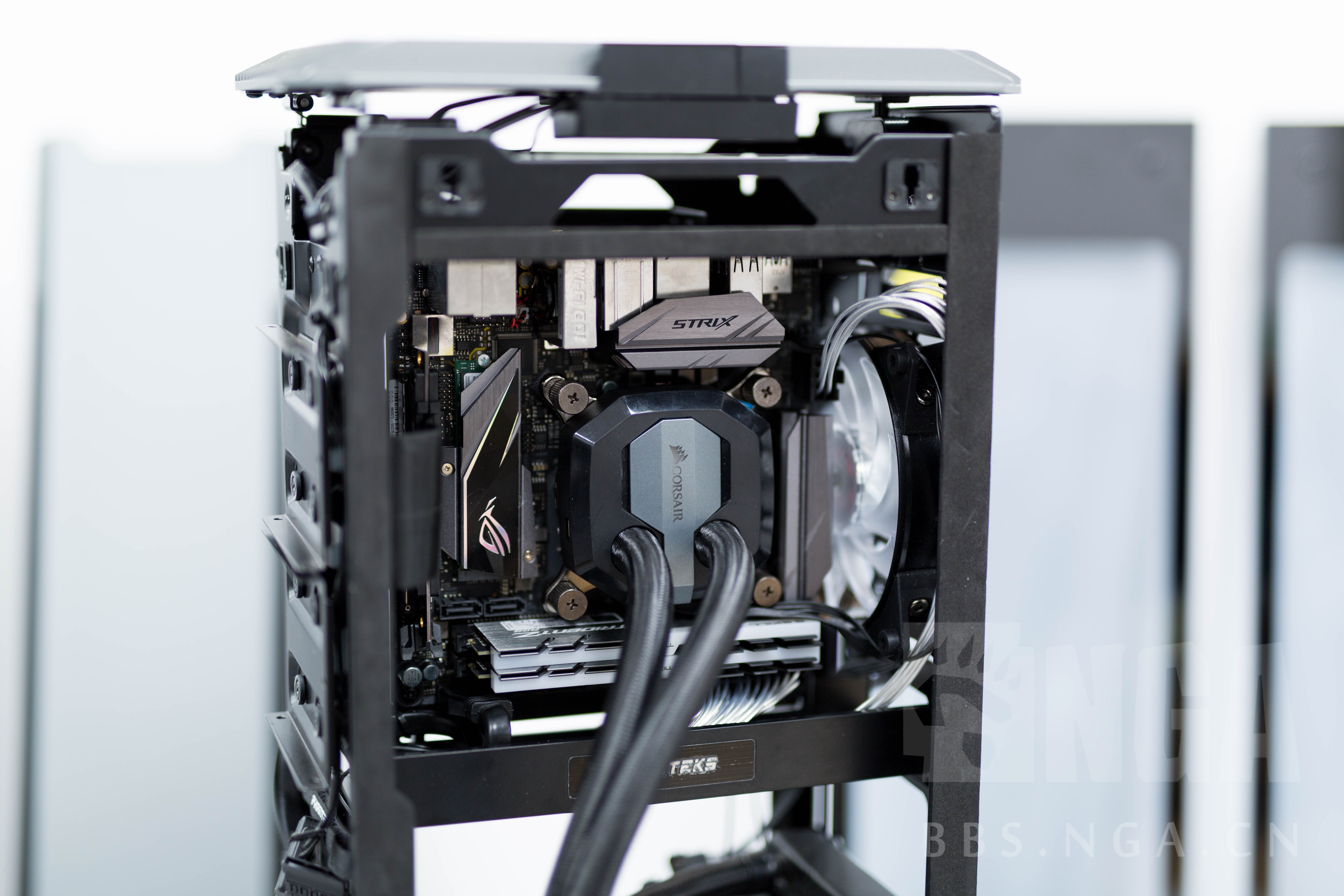 作业贴桌面核弹发射井追风者217xe