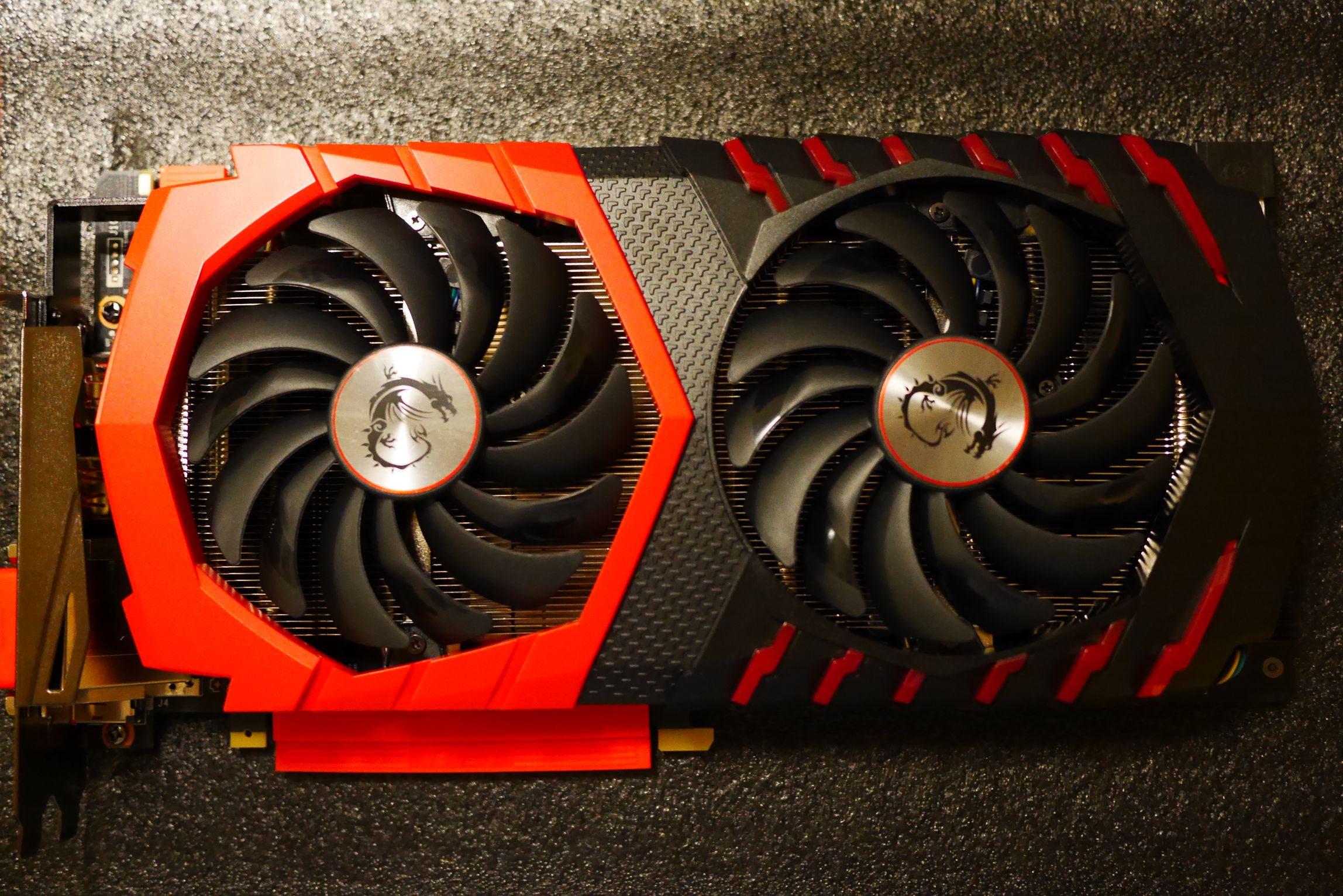 日本度假在大阪关西秋叶原入手msi红龙gamingx1080