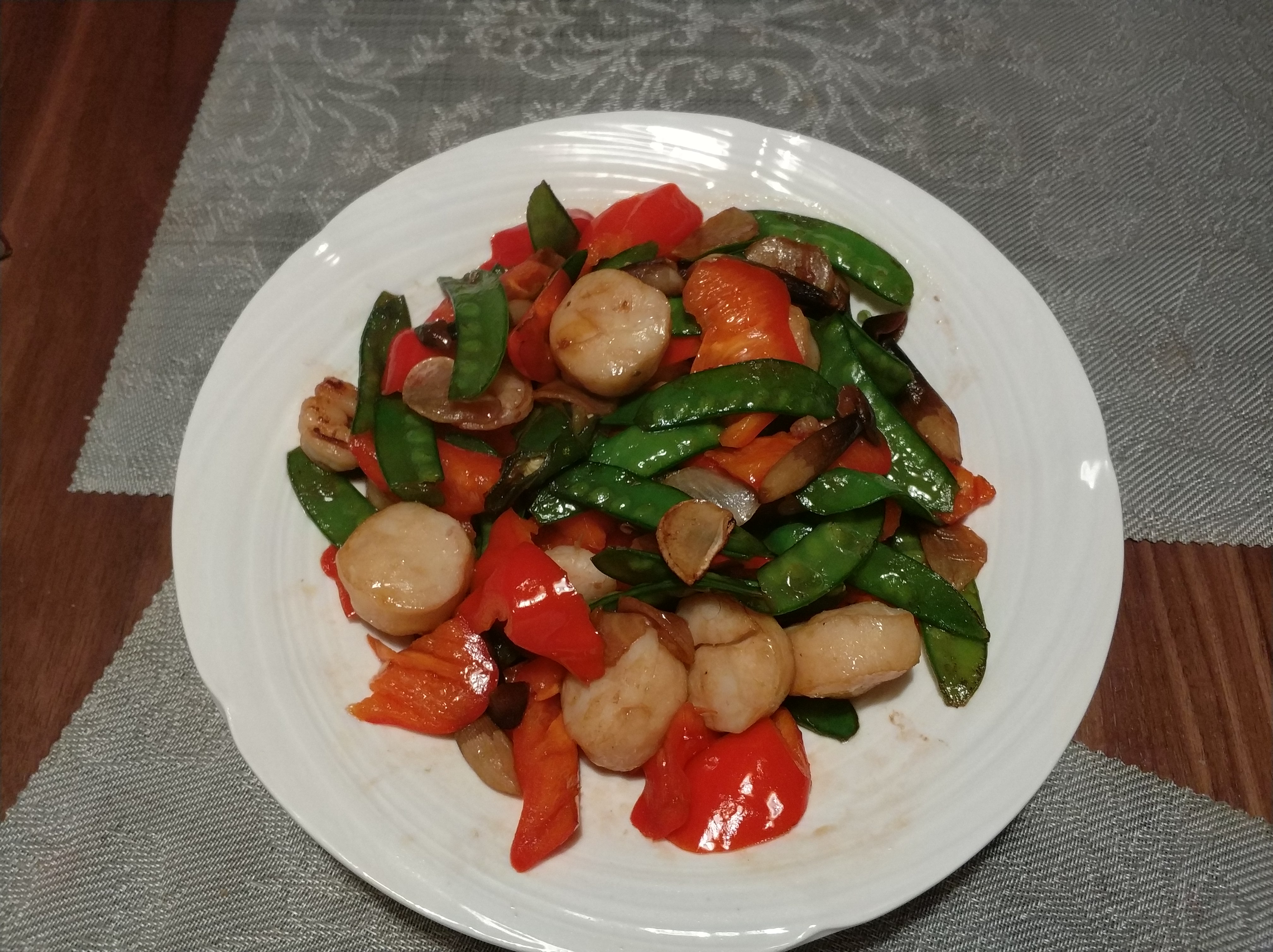 碧绿菌皇炒带子