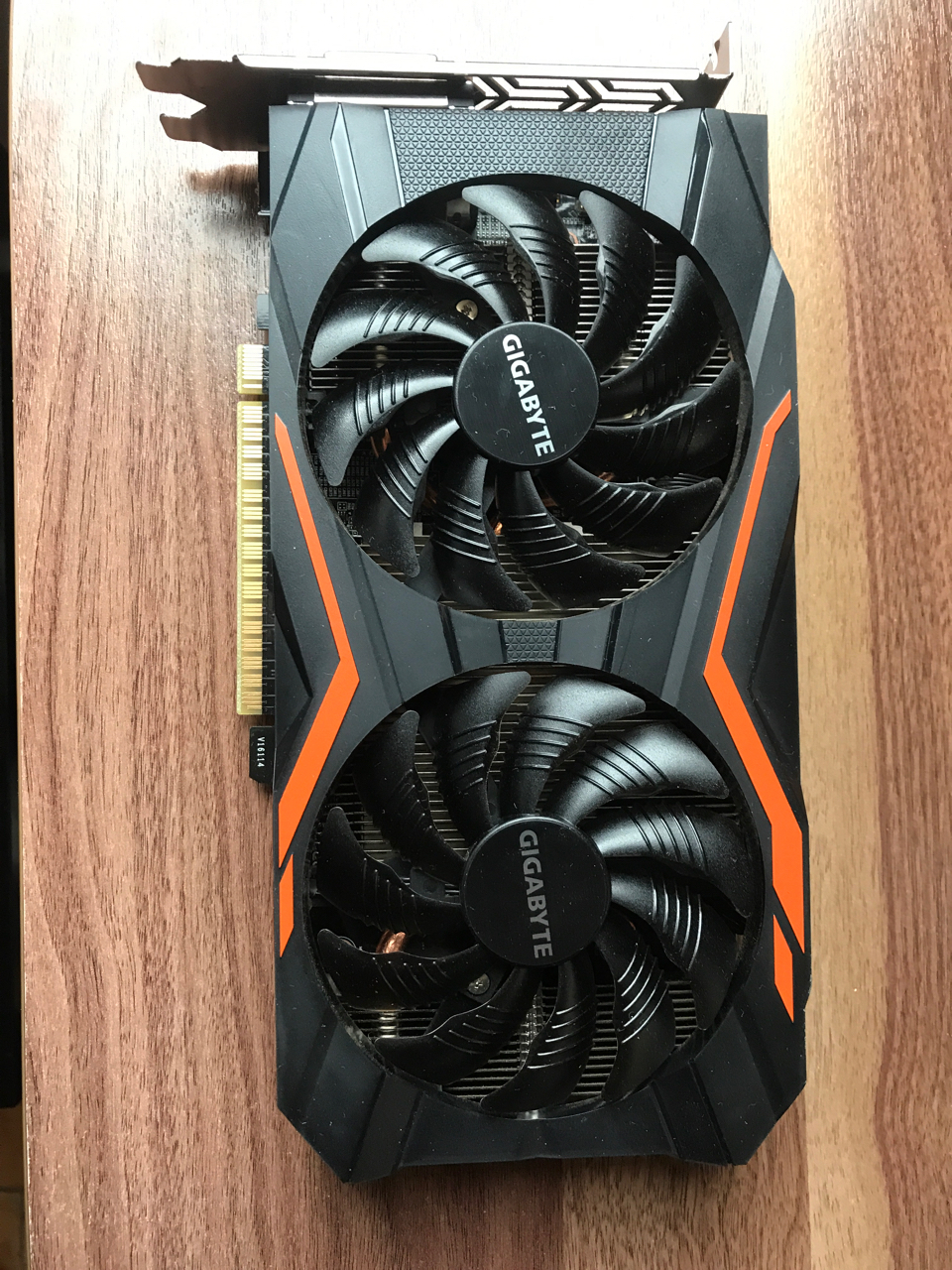 电脑硬件昆明地区出技嘉gtx1050tig1京东2016年11月购入