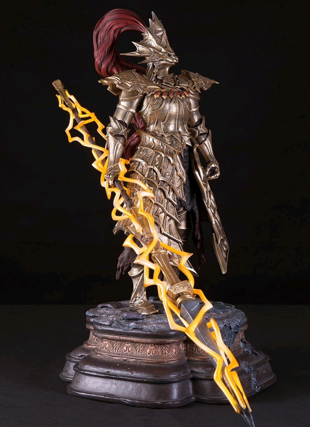 土豪的福音first4figures将推出翁斯坦雕像